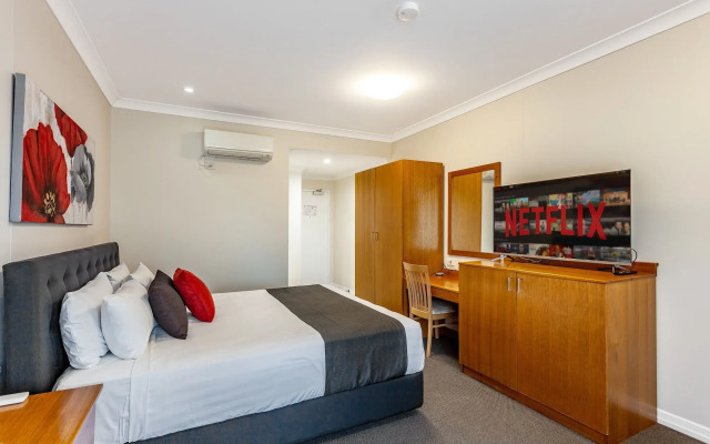 Eastgate on the Range Motel