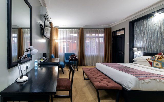 A'lure Hotel & Residences