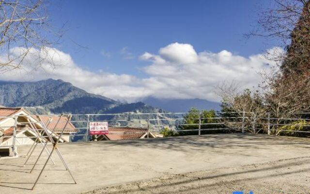 Xinleyuan Leisure Farm House