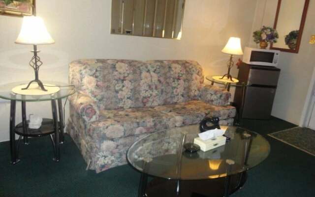 Niagara Parkway Court Motel