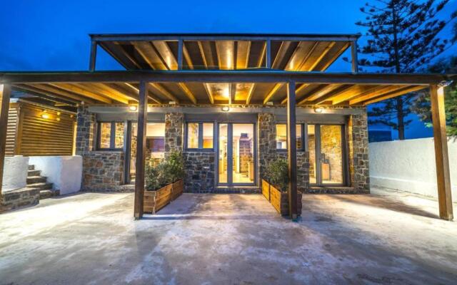 TerraZeus - Stone House Beachfront 1