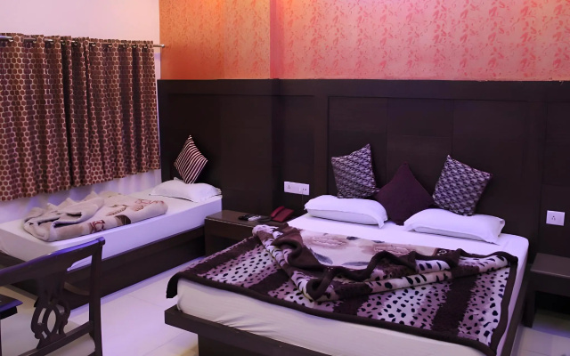 Hotel Amax Inn – Guest Rooms – Delhi