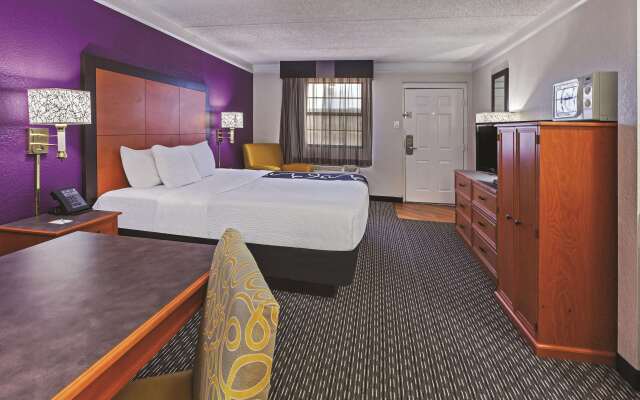 Travelodge by Wyndham Houston Cy-Fair