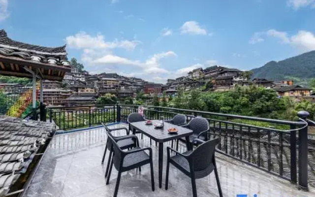 Xijiang Xinqi Hostel (No. 5 Wind Bridge Shop)