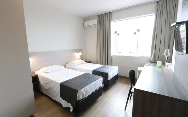 Hotel Valerim Itajaí