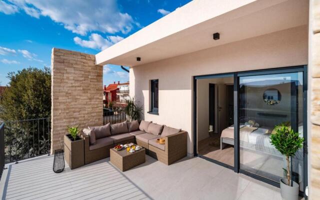 Poolincluded Villa Danijela