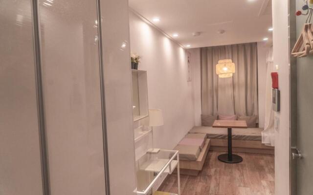 Myeongdong Artmonstay Guesthouse