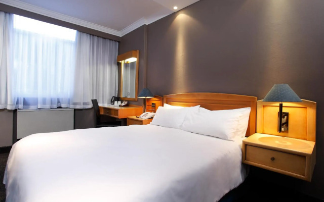 Manhattan Hotel