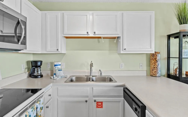 Grand Caribbean West 215