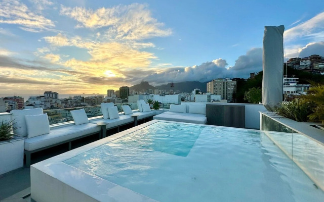 WhereInRio 4 suites luxury penthouse Ipanema