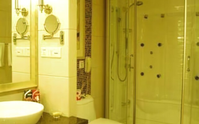 Foshan Xinruncheng Hotel