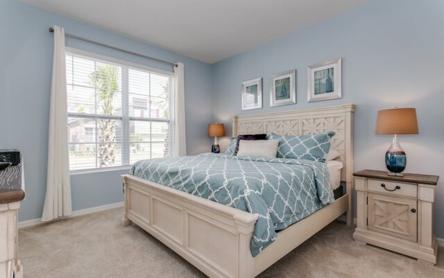 7 Bed 5 Ba Villa with Games, Pool & Spa