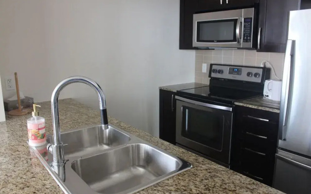 Accurate Plus Furnished Apartment - Square One Parkside Village