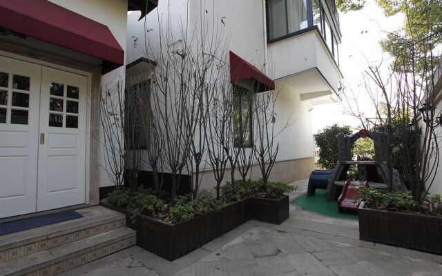 West Lake Reclusive Life Villa Yangmeiling Branch