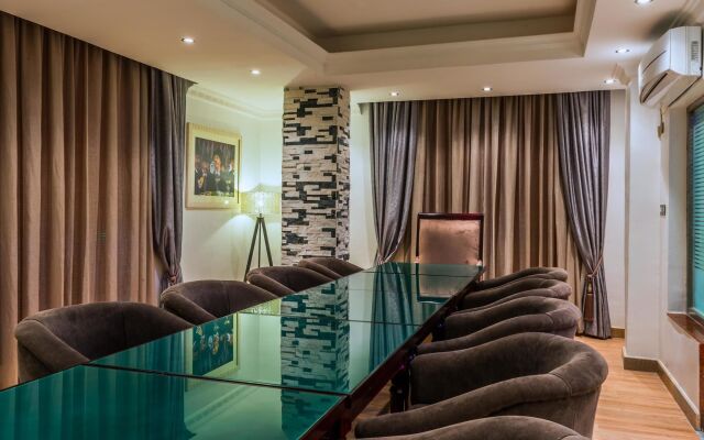 Protea Hotel by Marriott Lagos Kuramo Waters