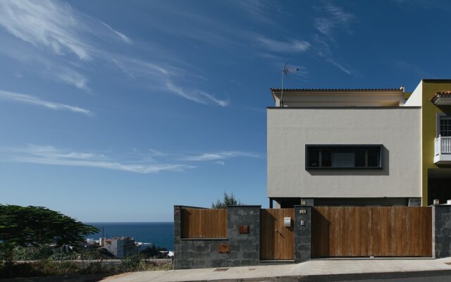Vertical Villa: luxury, sea views & private SPA