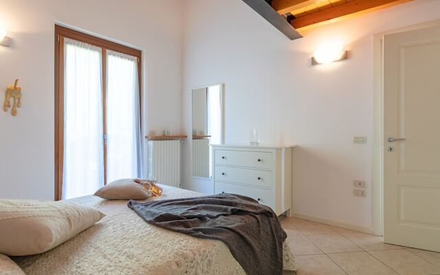 Le Olive 8-4 Apartment