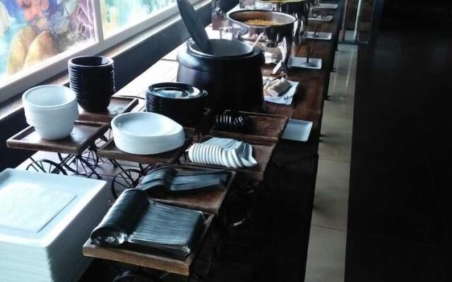 Hotel Malghotras by Hazel Hotels