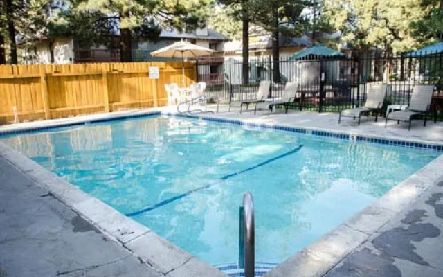 Mountain Shadows B08 - One Bedroom Condo