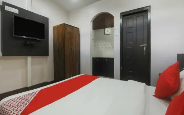 OYO 19292 55 Pillars House