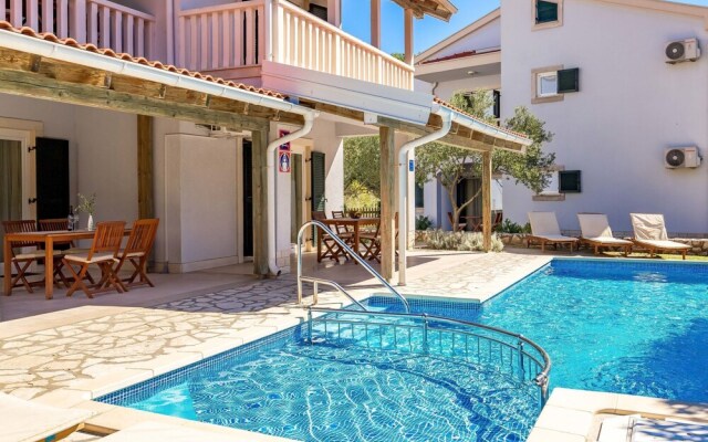 Mihaela 1 Rab in Rab