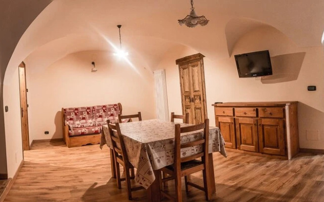 Le Petit Fenestrelle