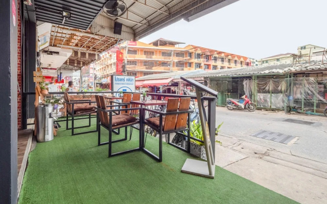 OYO 75306 Spice Guest House