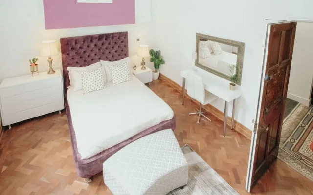 Outstanding Massive Apartment With Character