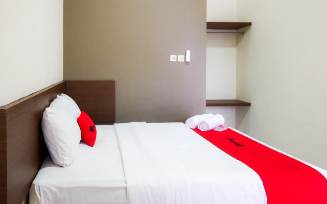 RedDoorz Syariah near Exit Tol Pemalang Comal 2