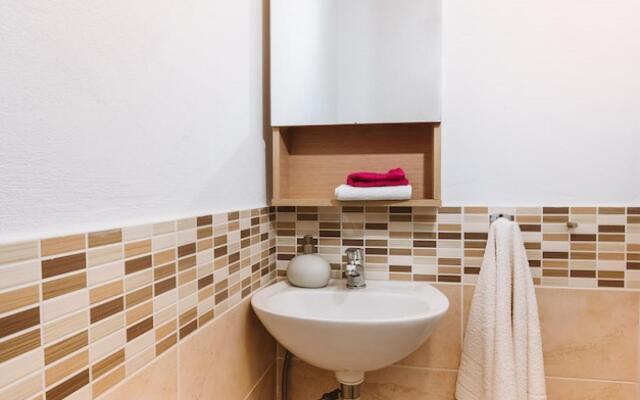 Aristea - 2 BR Villa Surrounded by Olive Groves