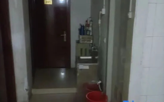 Xinglong Hotel (Xianjiang Street Shop)