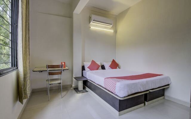 OYO 24982 Hotel G Residency