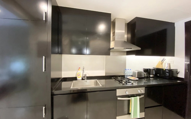 Marco Polo - Chic Studio with Balcony and Spa, Canal Views