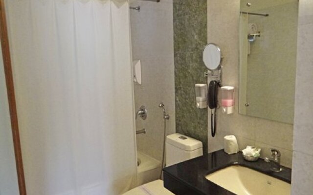 The Resort Country Club, Manesar