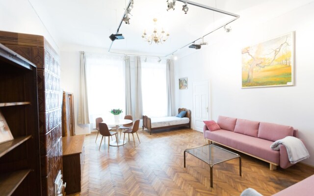 Apartments Roman
