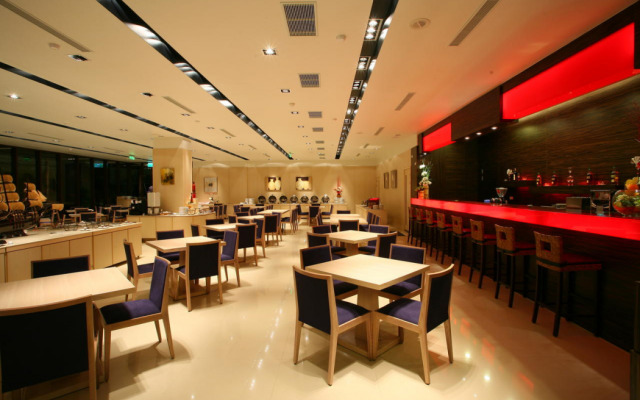 Guan Xiang Century