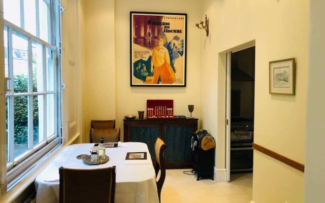 Guestready - Live Like a Lord in a Historic Chelsea Flat