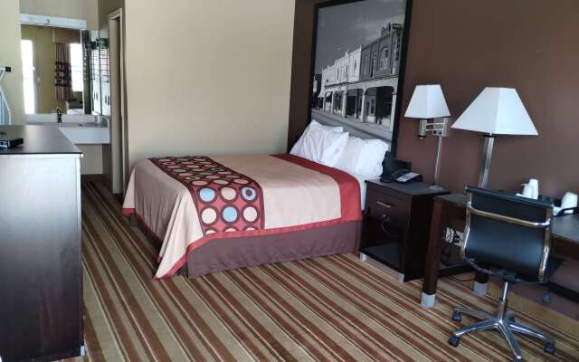 Super 8 by Wyndham Big Cabin/Vinita Area