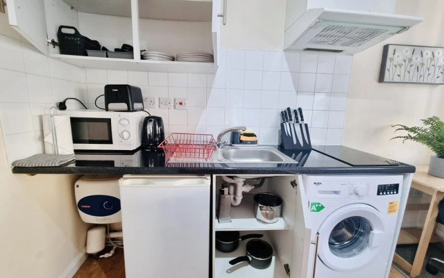 Potteries Suite in Sevenoaks