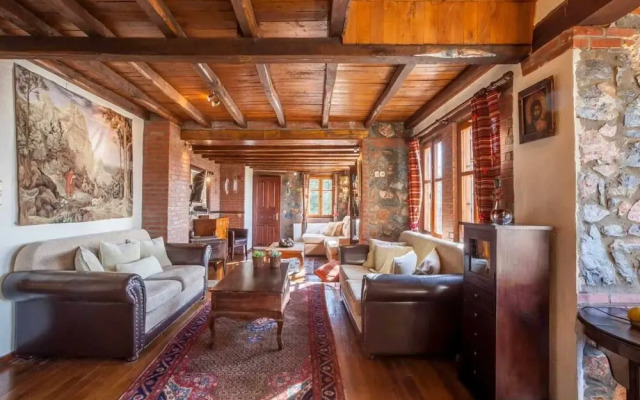 Traditional Holiday Home in Pella with Garden