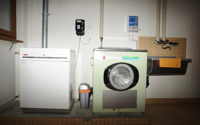 Emelie Zermatt 4****