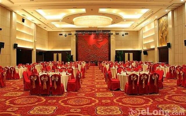 Yulong International Hotel