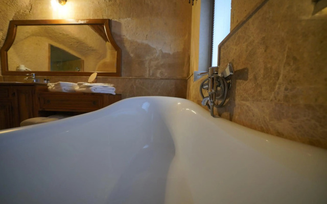 Maya Cave Hotel