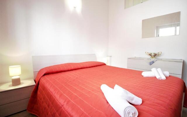 Holidaycasa Sebastiano - Grazioso Bilocale a 150 Mt Dal Mare