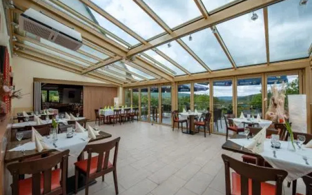 Hotel Landgasthof Oberschnorrhof