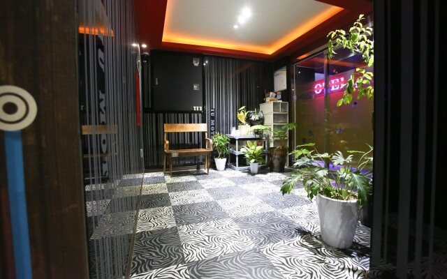 Busan Seomyeon Business Hotel J7