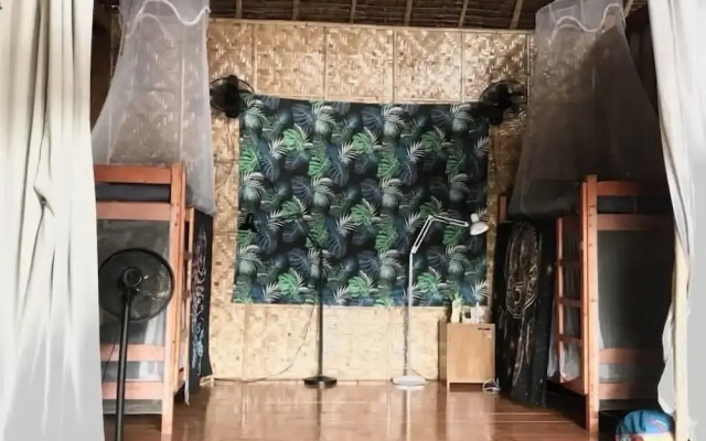 Nautilus Hostel & Hammocks