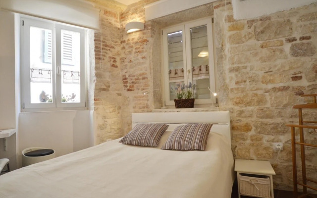 Lavanda - Casale Studios