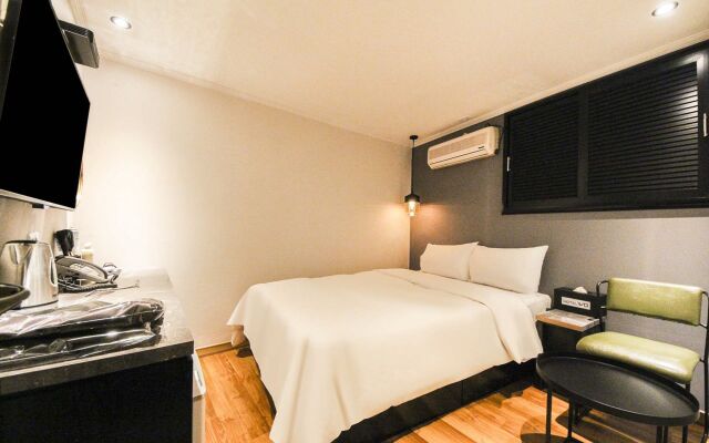 Hotel WO in Chungjeongro