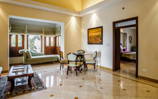 The Lalit Laxmi Vilas Palace